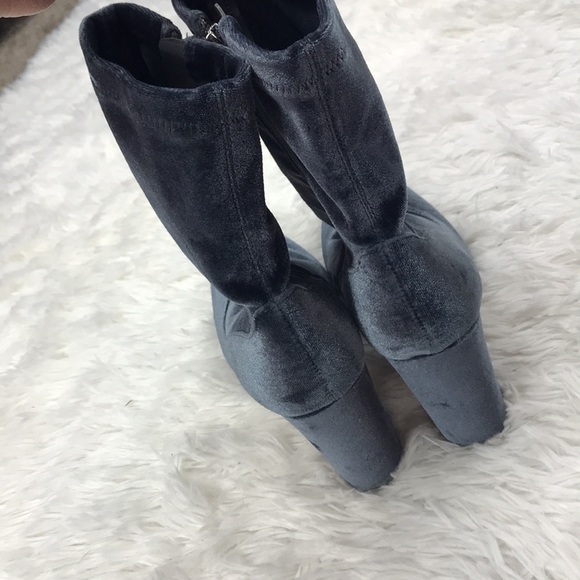 Sam Edelman Faux Velvet Zip Up Heeled Boots - Picture 5 of 10